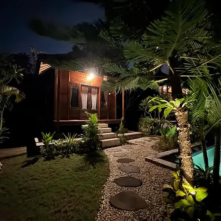 Puri Sari Villas, Restaurant And Bar