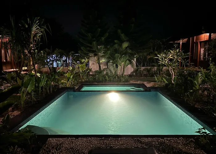Puri Sari Villas, Restaurant And Bar Nusa Lembongan (Bali)